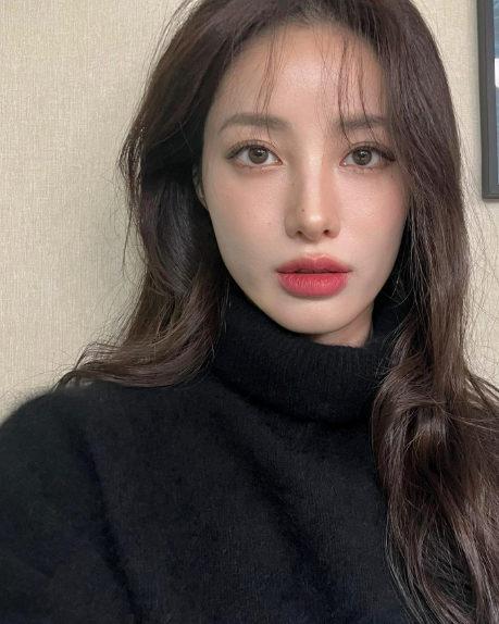 '전 남편' 새 여친에 오열…"나보다 좋은 엄마 될 것" 최고기의 X, 유깻잎 그녀는 누구?(프로필....