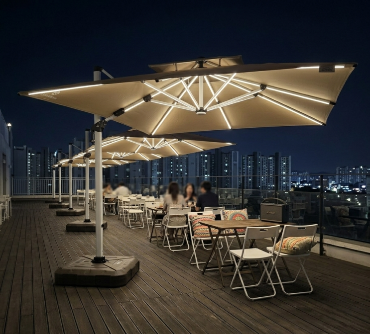  야외 대형파라솔? 카페 오픈 전 수십 개 비교하고 'LED 버전' 선택한 솔직 이유