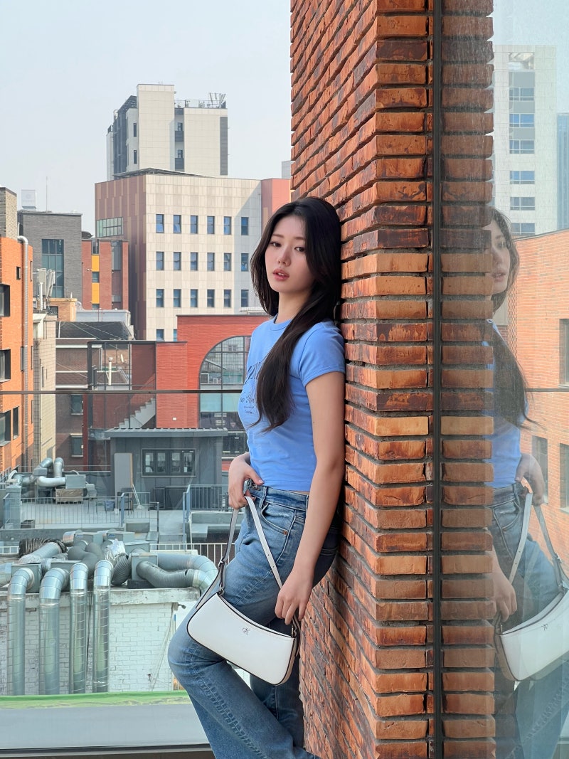 260414~ 베이비몬스터 로라 인스타그램/ 위버스