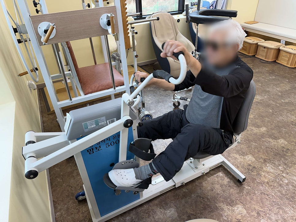 보령주간보호 금빛사랑주야간보호센터 인지활동 생신잔치