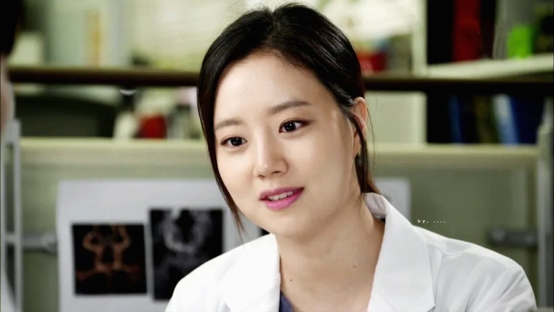 문채원, 2년 열애 끝 결실… “가족·지인 모시고 비공개 예식 진행”