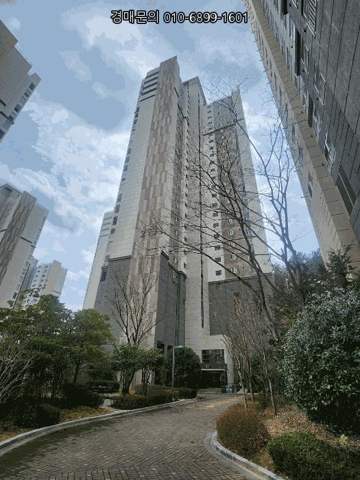  부산 부산진구 연지동 연지자이2차아파트 1102호 경매, 황금 입지에서 만나는 특별한 투자 기회! 2025타경21537