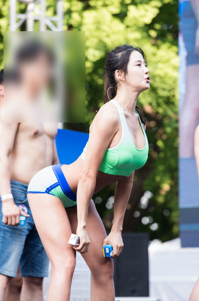  4년의 공백 깨고 돌아온 레이양 비키니