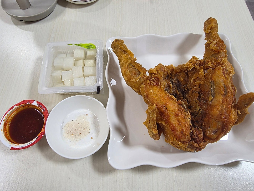 통닭싸롱 옛날통닭 화성향남점 사진 4