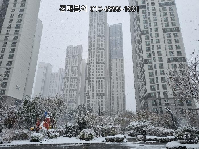  인천 미추홀구 용현동 아파트 경매, 주거 환경 우수한 인천SK스카이뷰 106동 15층 알짜 매물 최저가 5억대 입찰 기회! 2024타경573868