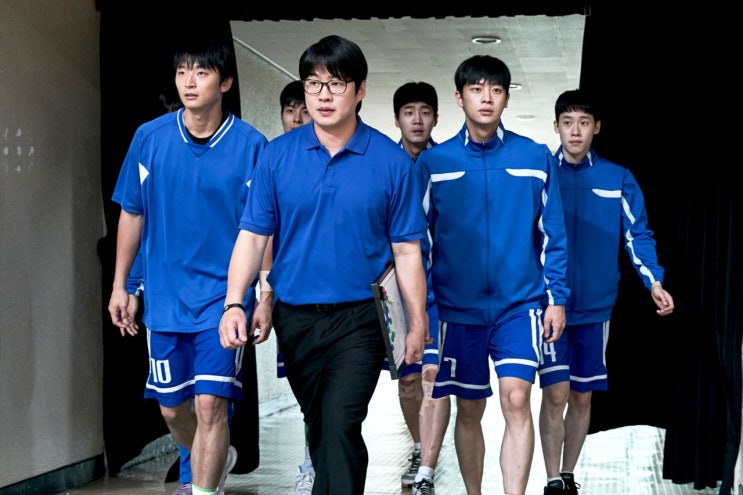  영화 리바운드 후기, 서사는 얕지만 실화가 주는 감동은 깊었다