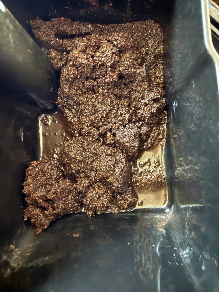  이게 뭐라고 쪼끄만 놈이 ... 유라커피머신고장수리