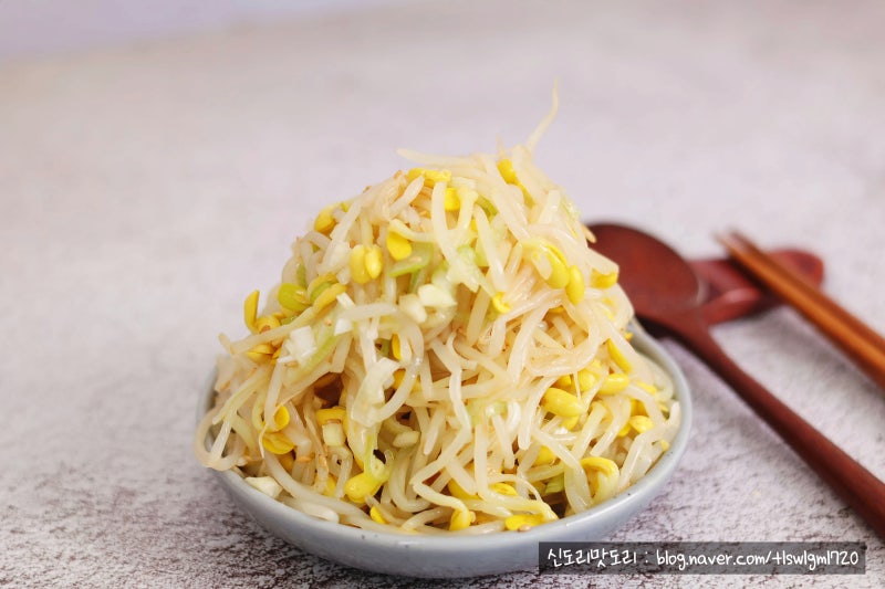 간단 콩나물무침 레시피로 아기 콩나물반찬 만들기 콩나물 삶는법