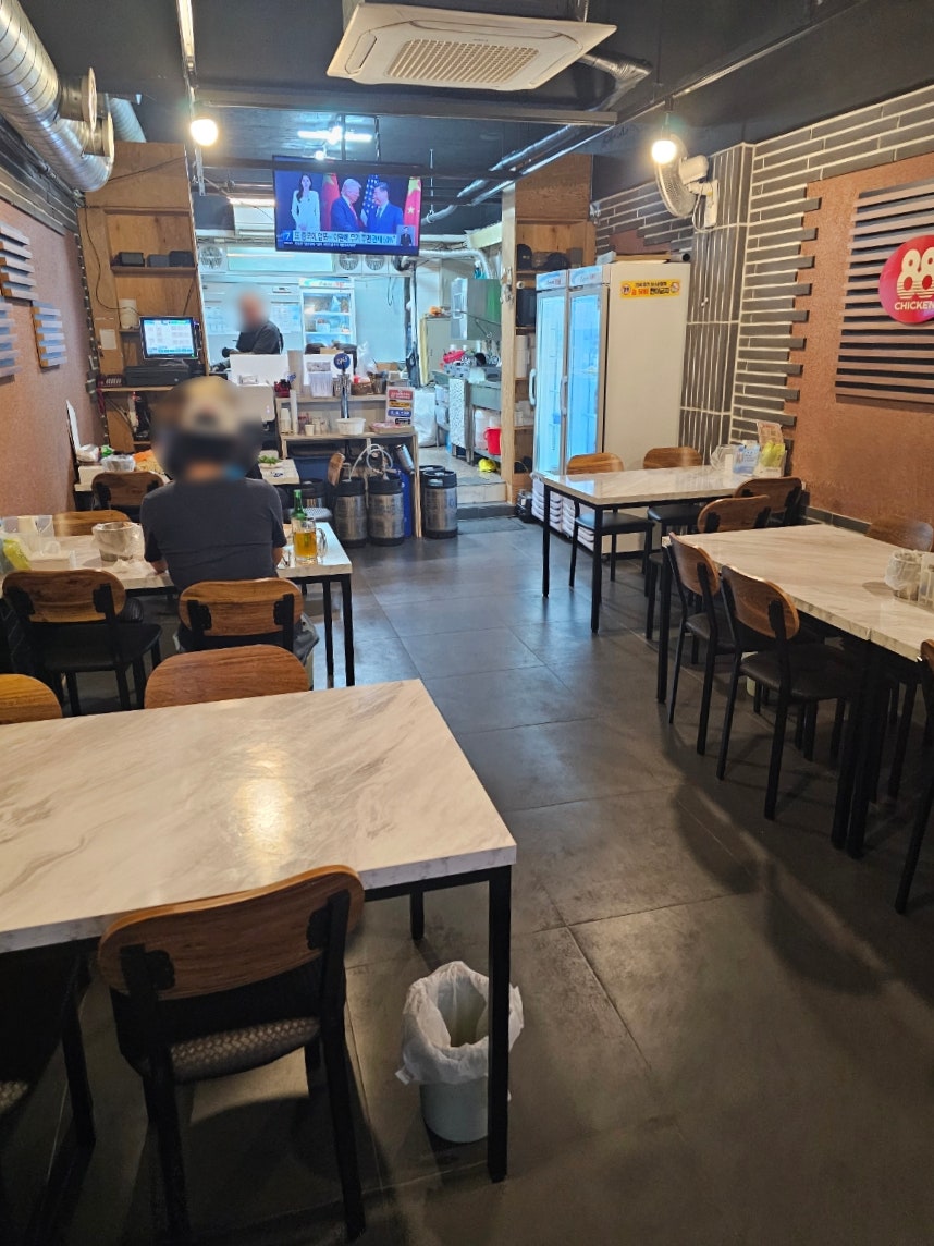 쌍팔통닭 광주양벌점 사진 2