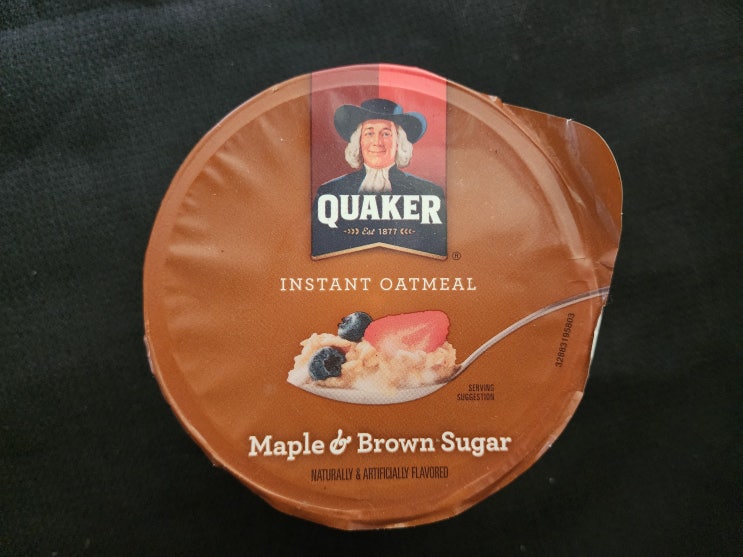  Quaker instant Oatmeal Maple & Brown Sugar