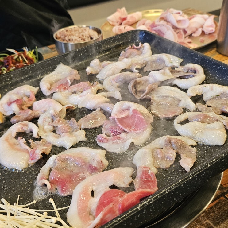  재송동 주차장 식당 꼬들대패, 국내산 대패삼겹살 맛집의 정석!