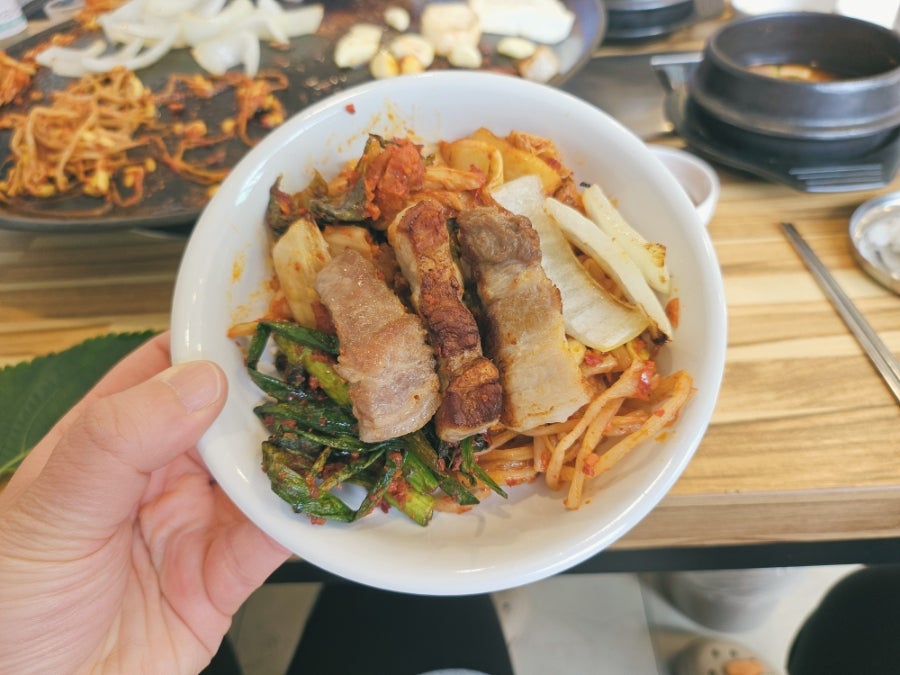 싹쓰리솥뚜껑김치삼겹살 신곡1동점 사진 3