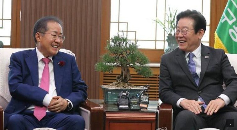 김부겸 지지 선언한 홍준표 전 대구시장, 내일 청와대 초청 오찬...차기 총리?
