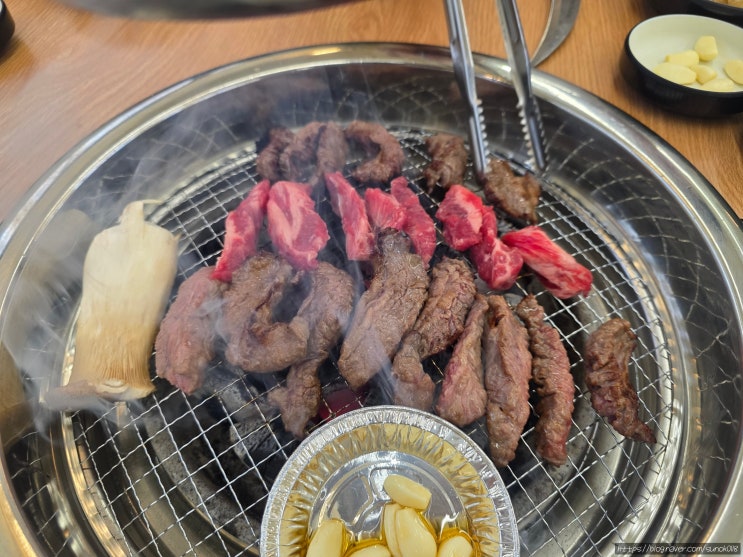  심학산 고기집 구대삼 소갈비살 가족외식