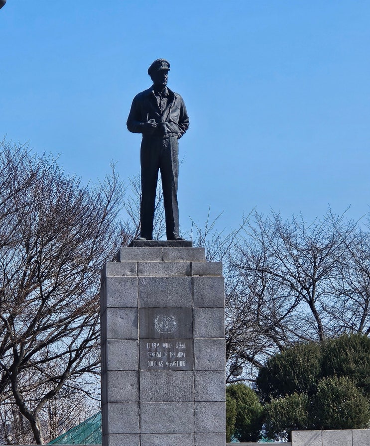  인천광역시 여행 (인천자유공원 : 맥아더 장군 동상, 한미수교100주년 기념탑, 연오정, 석정루)