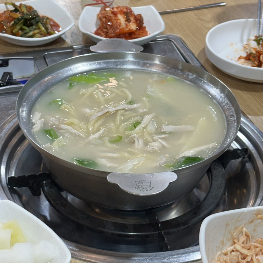 마늘통닭손칼국수 사진 6