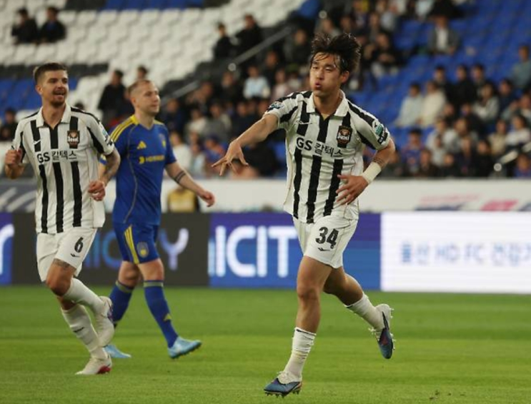  FC서울 울산 원정 4-1 대승, 송민규 멀티골 폭발에 ‘기동 매직’ 7경기 무패 선두 질주