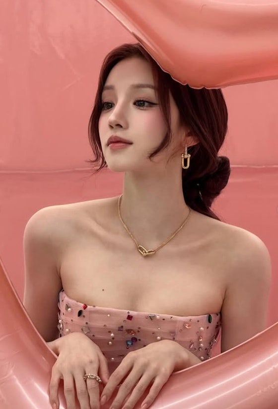 “여자아이들 우기 쇄골 왜 저렇게 튀어나와…?” 알고 보니 이유 있었다!