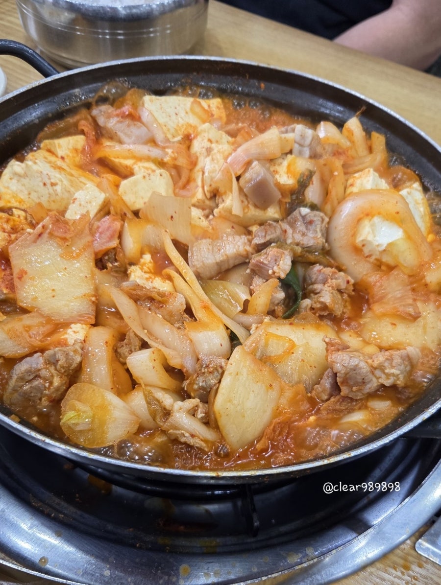 돼지집 본관 사진 4