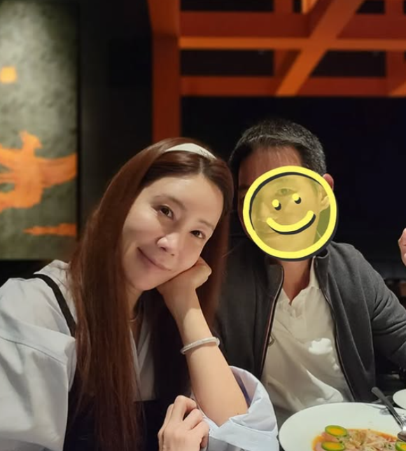 <b>배우</b> <b>김정은</b> 복귀 근황, 자녀 <b>배우</b>자 남편 나이 프로필