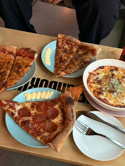 [부산;서면] 얼굴보다 큰 피자? 서면펍 고와누스 후기