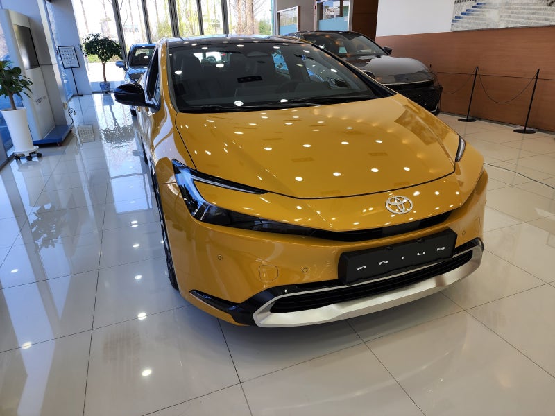BYD 돌핀, 토요타 프리우스 시승기