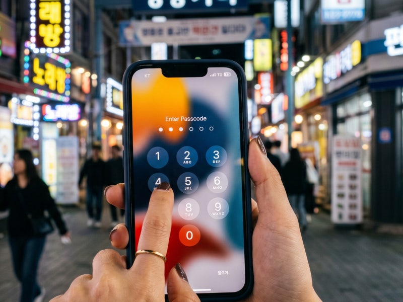 아이폰 암호 끄기, 비밀번호 잠금 없애도 괜찮을까?