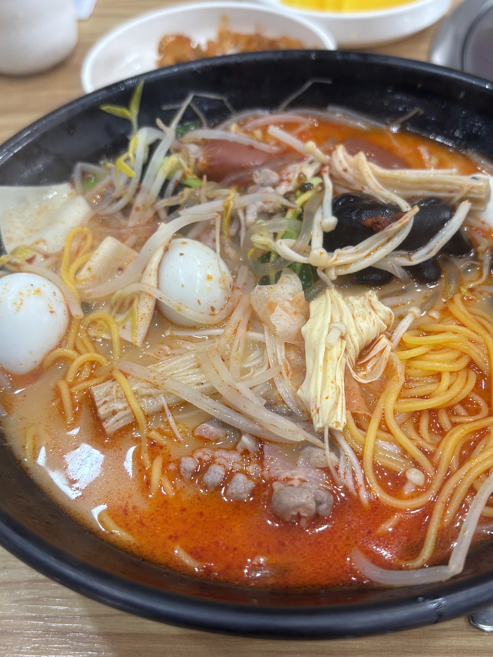 형제샤브샤브뷔페 한세대점 사진 4