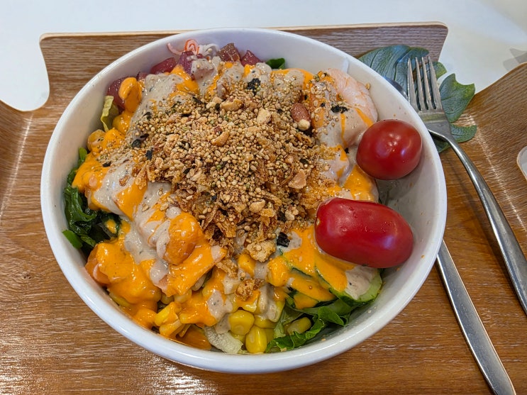  김해샐러드맛집 BOWLS 보울스포케 어방점