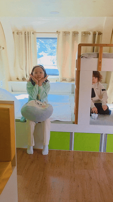  영월여행 숙소추천 별마로캠핑장 야외 온수수영장 카라반 펜션