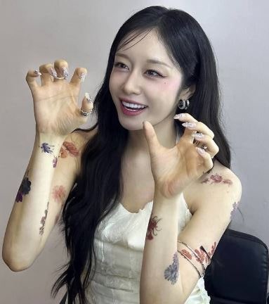 "황재균 흔적 다 지웠나?" 티아라 지연, 이혼 후 선명해진 '등 타투'에 담긴 충격적 의미