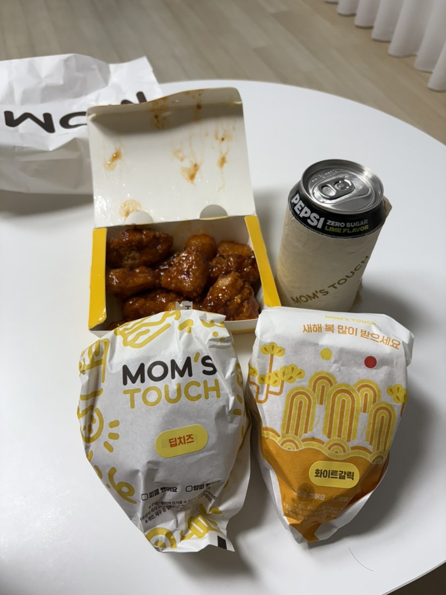 맘스터치 울산박상진로점 사진 2