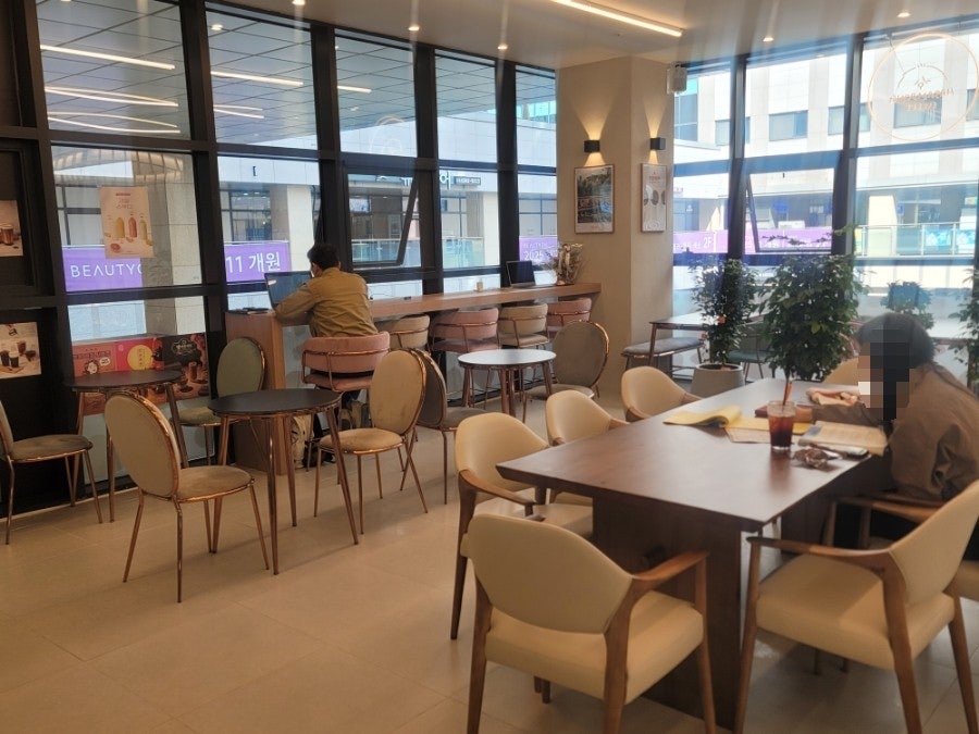 하삼동커피 영종운서역점 사진 5