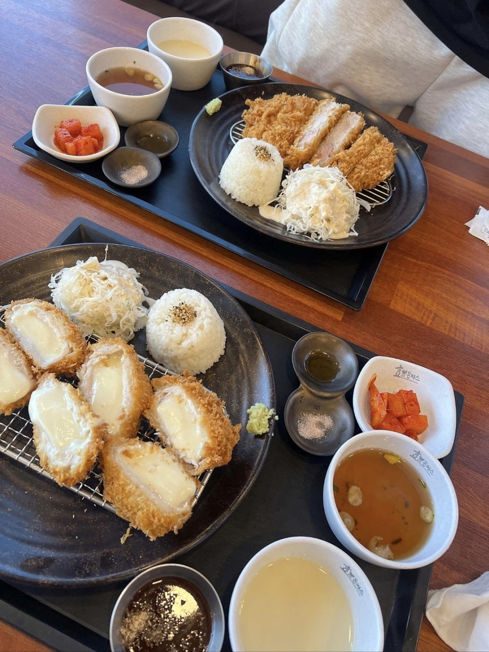 효돈까스 외동점 사진 3