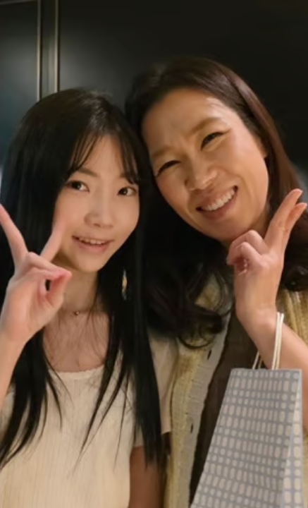 '폭싹 속았수다' 모녀의 감동 재회! 배우 염혜란 X 아역 김태연, 폭풍 성장 근황