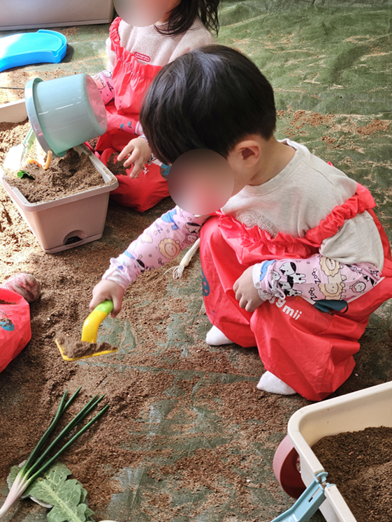  인천 영유아 어린이집 흙놀이 오감놀이 활동의 장점