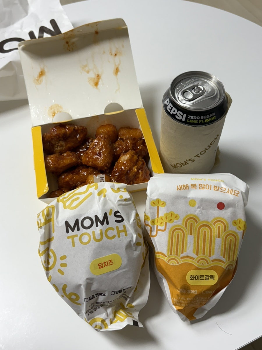 맘스터치 울산박상진로점 사진 3