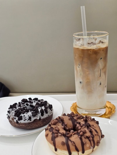 대구 범어동 카페) 인생 라떼와 수제 도넛의 환상 조합 카페추천 '카페와'