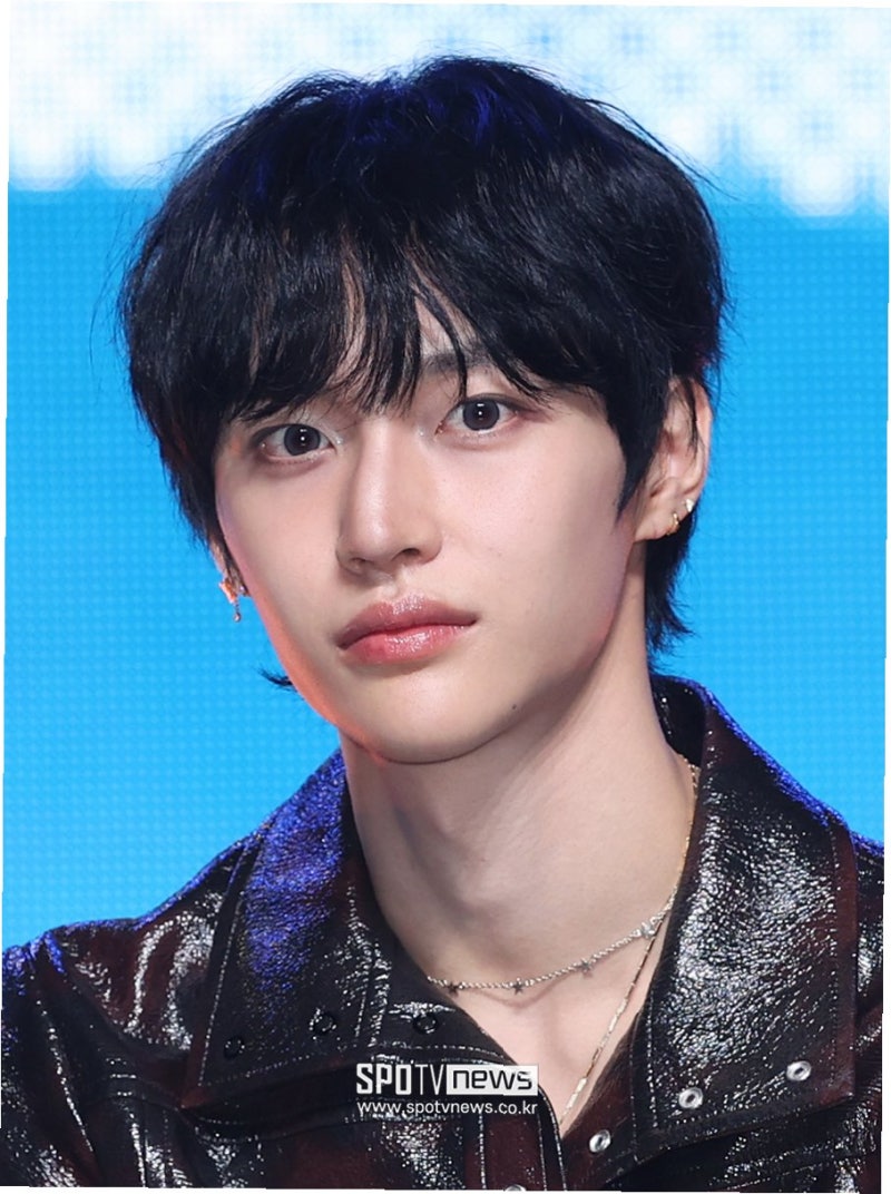 RIIZE Wonbin's 'Unrivaled Aura' Captured Upon Arrival