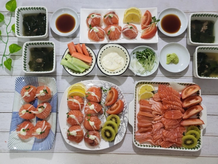 생연어 필렛 손질부터 초밥까지  수험생 건강 책임지는 아침밥상, 연어와 채소로 탄단지 모....
