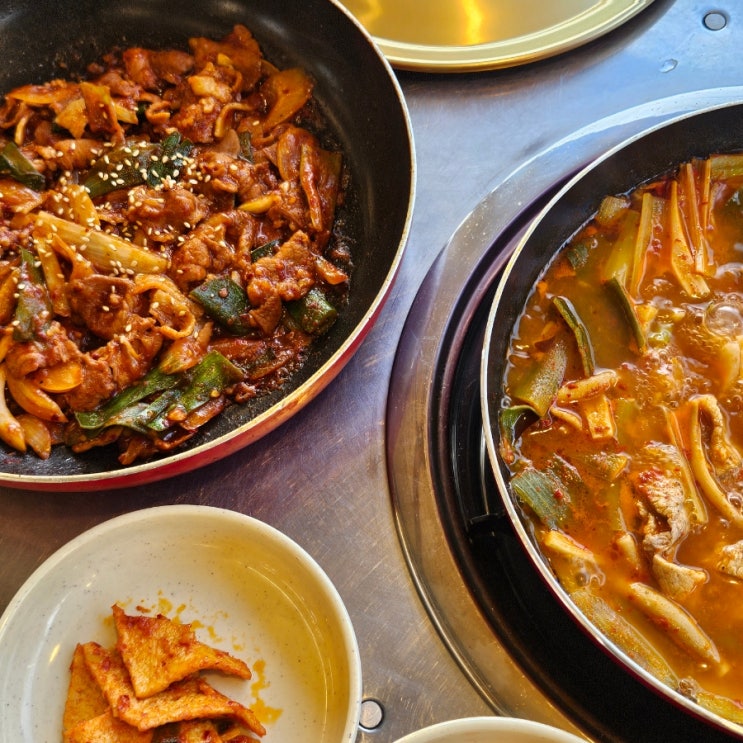  황리단길 맛집 아침 식사 되는 식당 돼지찌개 맛있는 대릉원식당