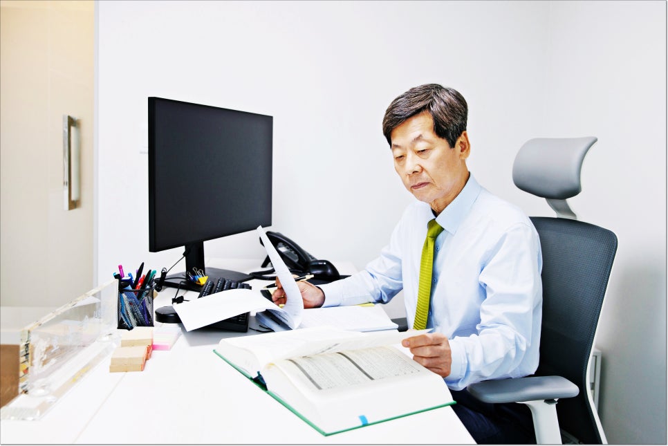 스토킹전문변호사 스토킹 재범이라면  기소유예 가능할까 관련 사진