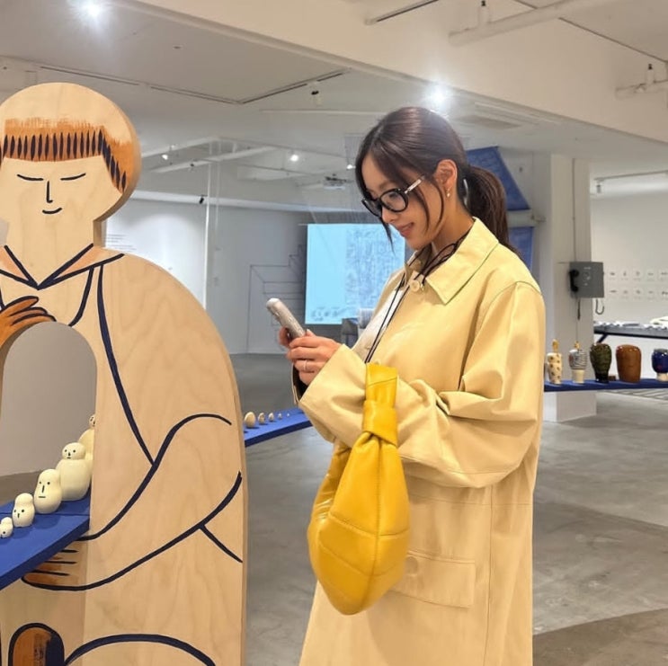  한 끗 차이의 미학 르메르 포춘백으로 완성한 올드머니룩 가방