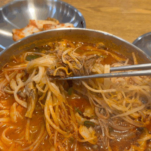  DMC맛집 청하칼국수 후기: 직장인 해장 1순위 육개장칼국수와 진한 콩국수