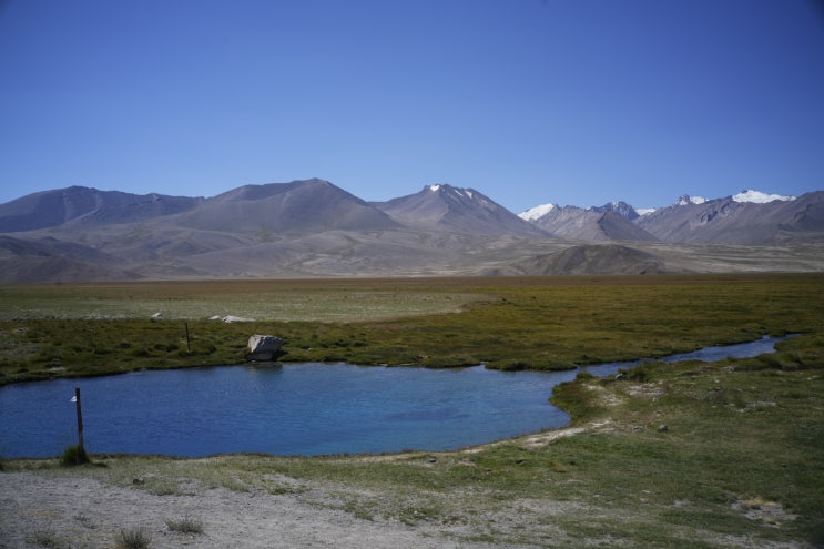파미르고원을 가로질러 하얀물고기 호수에(Across the Pamir mountains to Akbalyk spring)