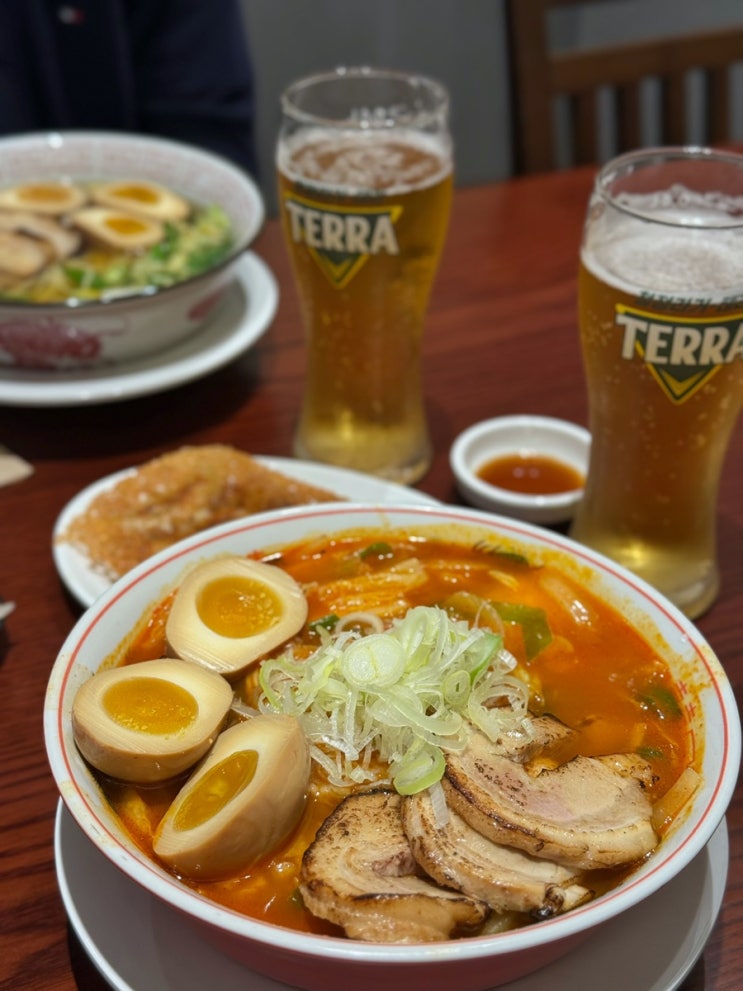  성수맛집 멘쿠도 성수점 : 닭육수 깊은 맛의 시로멘이 맛있는 성수역라멘 성수역혼밥 전문점