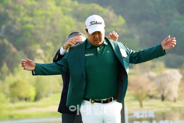 골프 선수 이상엽 프로필 KPGA 개막전 제21회 DB손해보험 프로미오픈 우승 상금