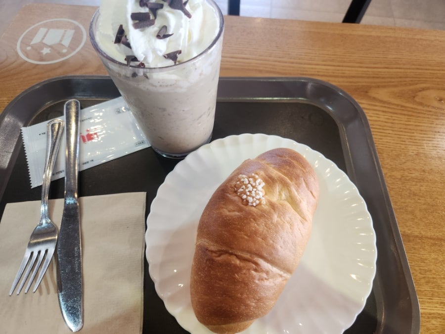 할리스 전북대덕진광장점 사진 1