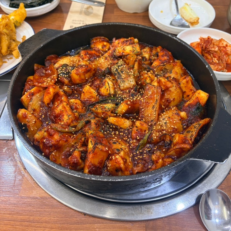  별내동맛집 / 물총조개칼국수 와 신선한 갑오징어 불고기 가 맛있는 웨이팅 필수 맛집 [ 고집통문어칼국수 별내별가람점 ]