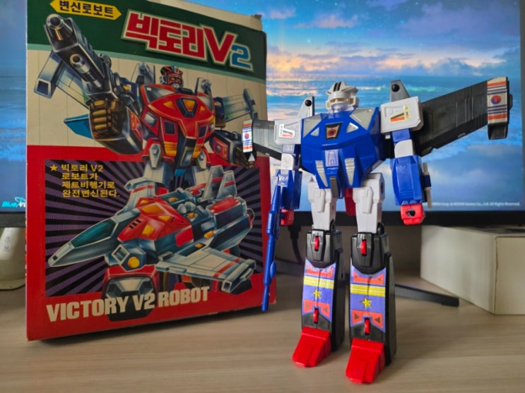  1996년 오스카모형 변신로보트 빅토리 V2(원판 반다이 머신로보 마하 블래스터) / VICTORY V2 ROBOT